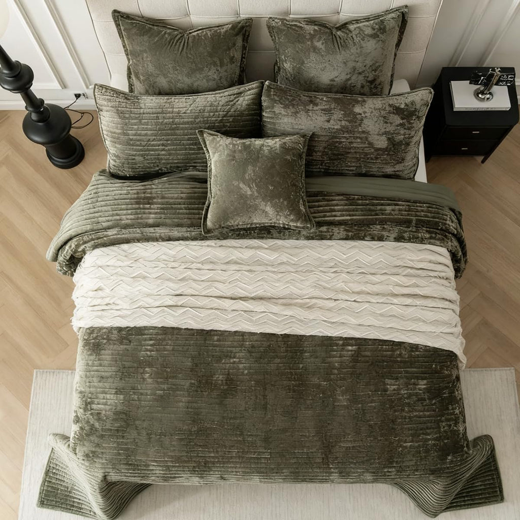 Velvet Oversized King Size Quilt Set 120x128 Soft Striped Bed Cover Set All Seasons Cozy Breathable Bedspread Includes 2 Pillowcases 20×36,Army Green