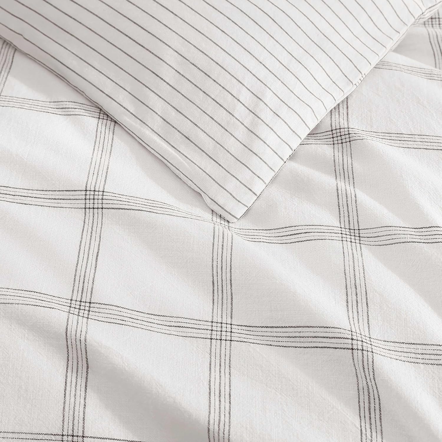 Tommy Hilfiger - King Comforter Set, Super Soft Bedding with Matching Sham, Breathable Bed Essentials (Modern Windowpane Blue, King)